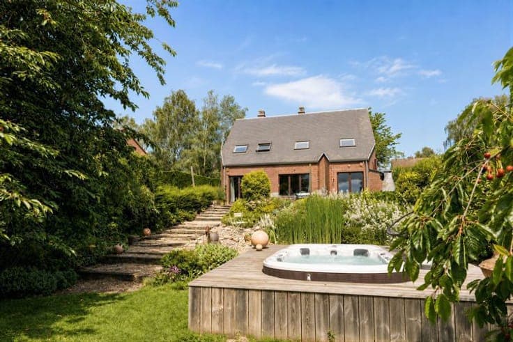 A charming house in a leafy setting
