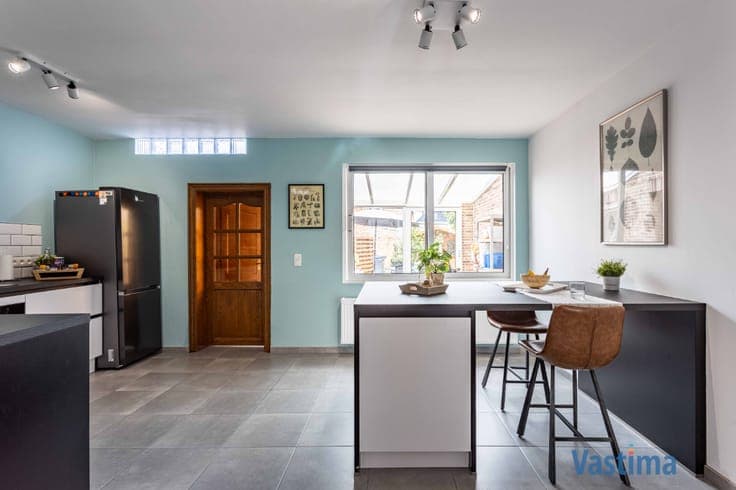 Instapklaar wonen zonder zorgen: ruime gezinswoning met 3...