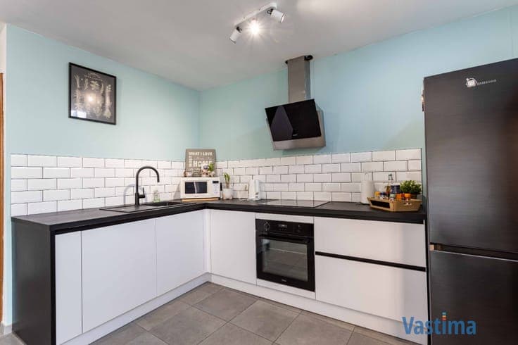 Instapklaar wonen zonder zorgen: ruime gezinswoning met 3...