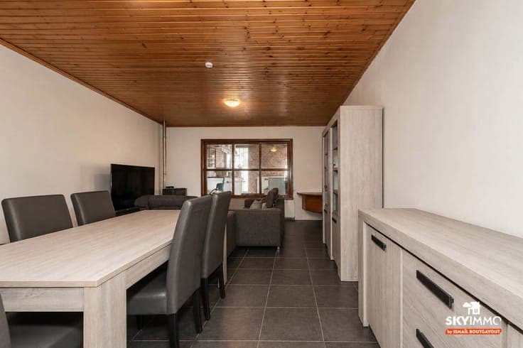 CHARMANTE MAISON POSS 6 CH - 304M2 HABITABLES - TERRASSE