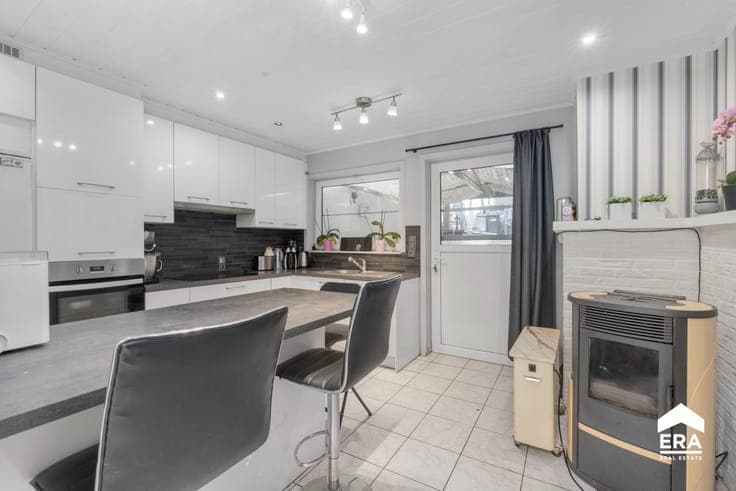Charming move-in ready family home in Landen