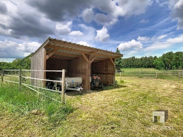 Gelijkvloerse instapklare woning met grote tuin op ca. 39a