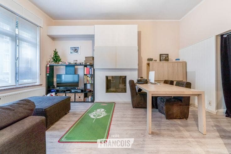 Beautiful townhouse for sale, just 100 m from the Market Sq…