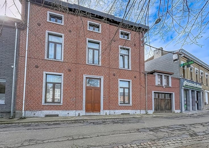 SUPERBE MAISON DE MAÎTRE AVEC GARAGE