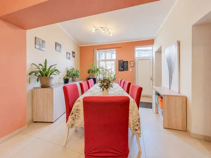 MAISON 6 CHAMBRES - ENORME POTENTIEL