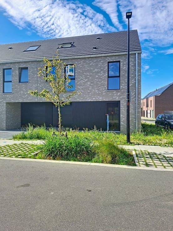 Ruime woning met garage en inrichtbare zolder