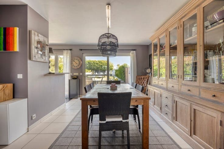 A Must-See, ready to move-in-semi detached house in Woluwé-