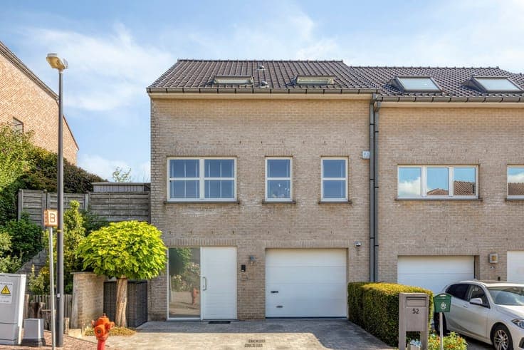 A Must-See, ready to move-in-semi detached house in Woluwé-