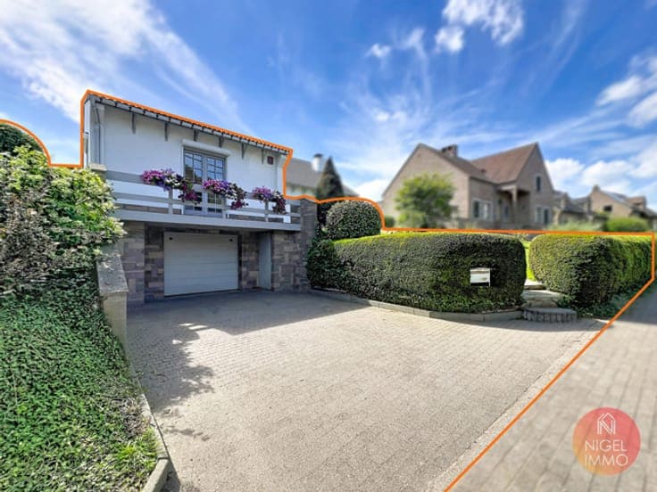 Superbe bungalow, 4 chambres, caves, garage, jardin, PEB D.