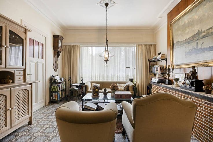 Charming house to renovate for sale in Essen-Heikant!