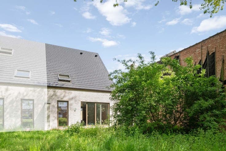 Nieuwbouw in rustige doodlopende straat