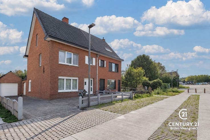 House for renovation with great potential in prime location