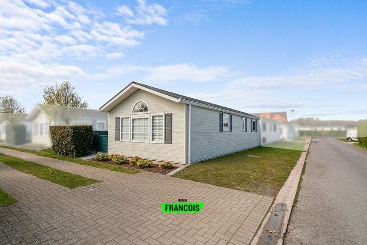 Move-in ready two-bedroom chalet for sale in Harendijke