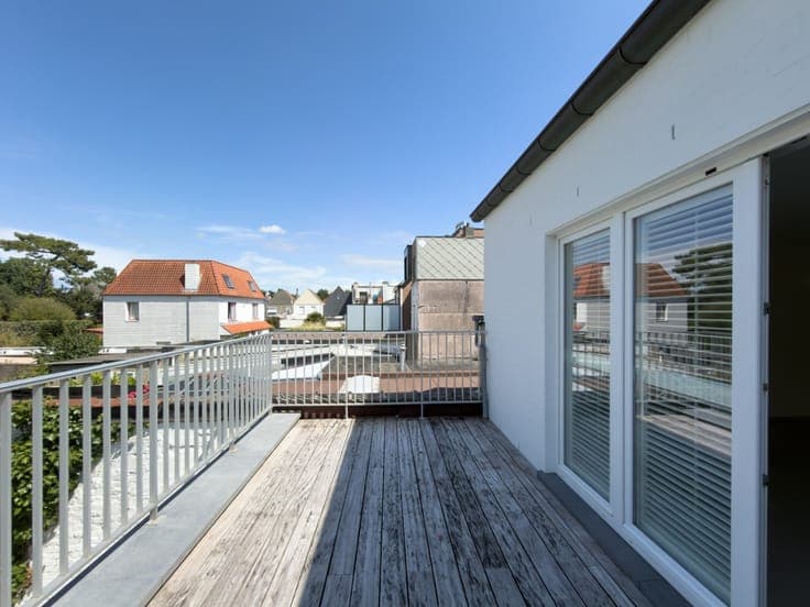Moderne en instapklare ruime Bel etage woning met 4 slaap...