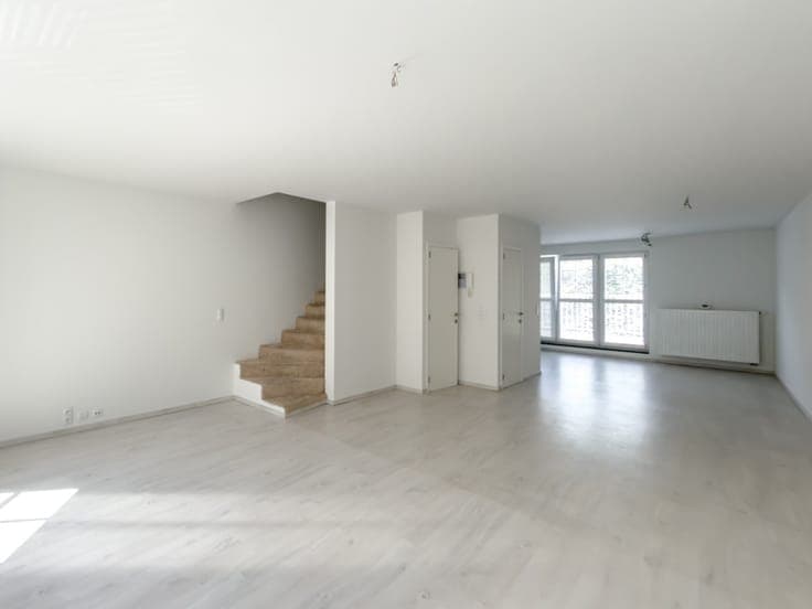 Moderne en instapklare ruime Bel etage woning met 4 slaap...