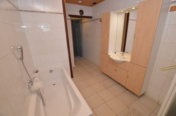 Ruime woning met stadstuin, terras, garage, 3 slaapkamers...
