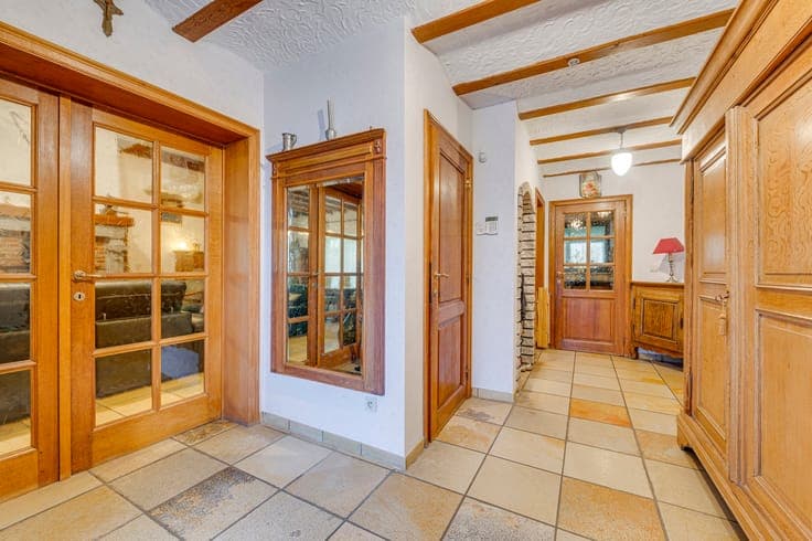 Villa with 4 to 5 bedrooms in Geer