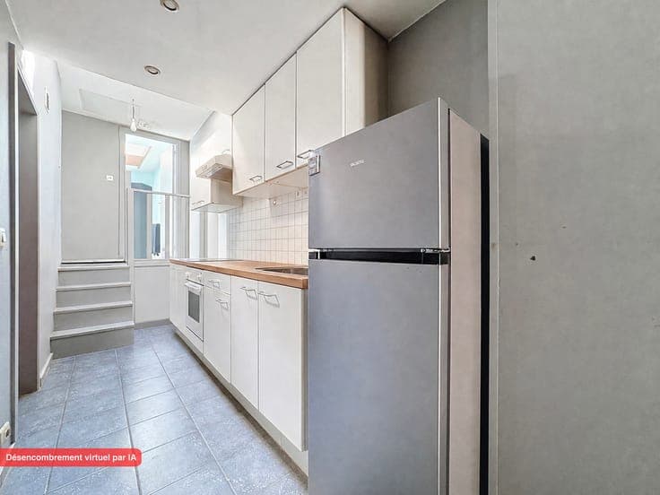 SCHAERBEEK: building comprising 3 apartments