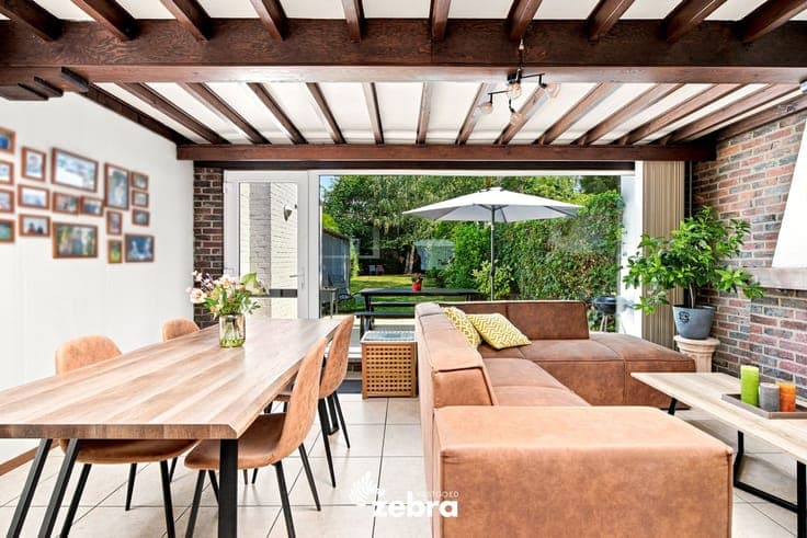 Stevige woning met fantastische tuin in Roeselare!