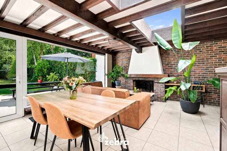 Stevige woning met fantastische tuin in Roeselare!