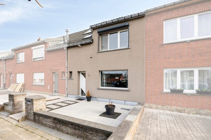Move-in ready home with 3 bedrooms and garage in Willebroek!