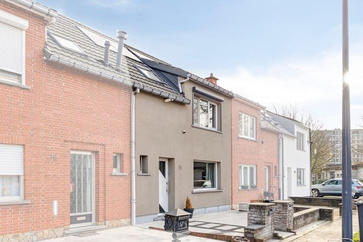 Move-in ready home with 3 bedrooms and garage in Willebroek!