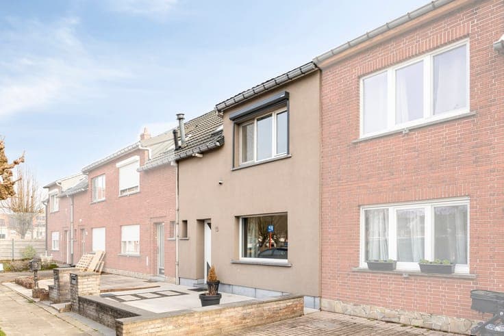 Move-in ready home with 3 bedrooms and garage in Willebroek!