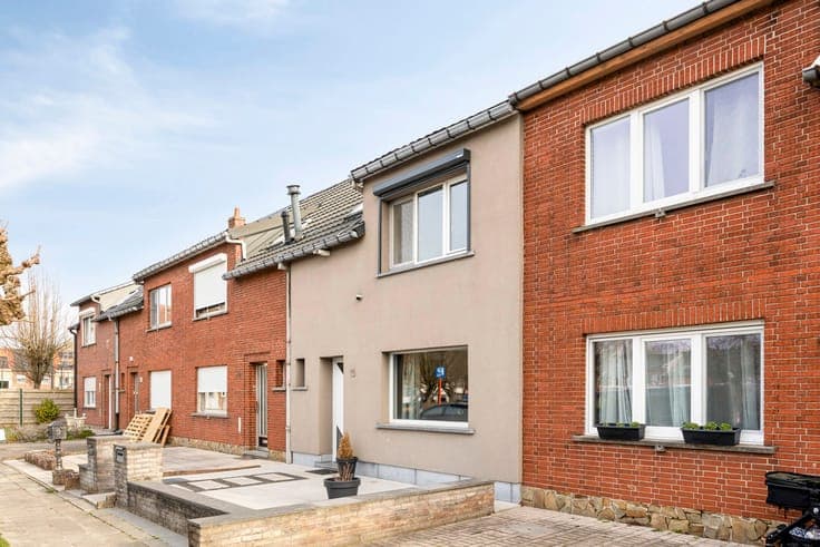 Move-in ready home with 3 bedrooms and garage in Willebroek!