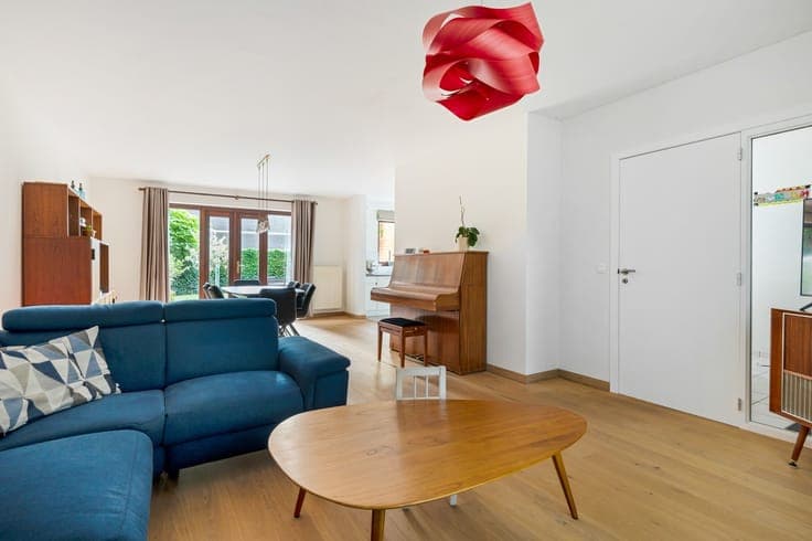 Energiezuinige halfopen woning met 4 slaapkamers en zuidg...