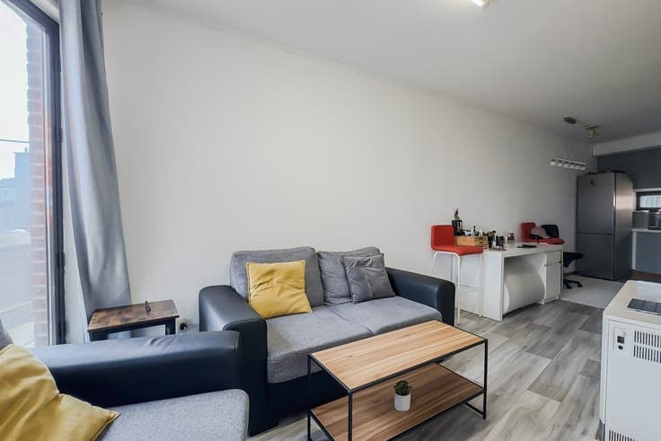 Starterswoning met multifunctionele garage/magazijn in Gent!