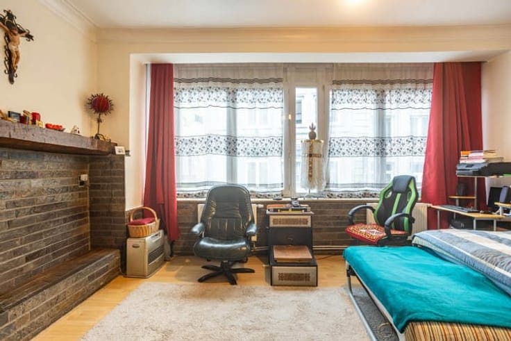 Commercial property with rental potential in prime location