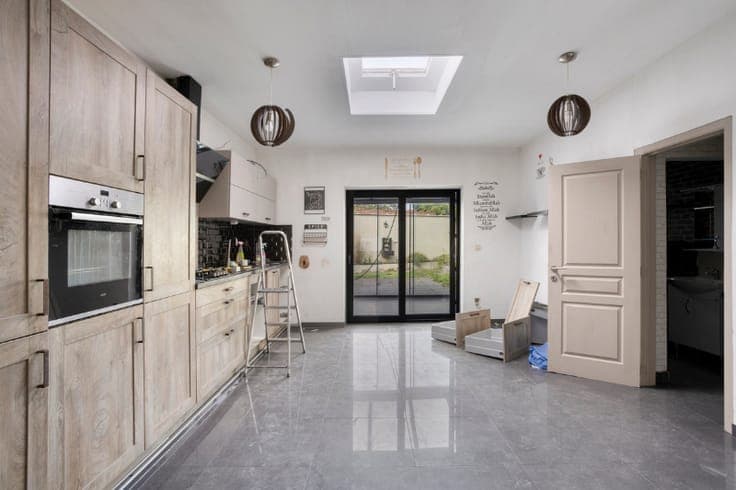 Op te knappen woning met veel potentieel in rustige woono...