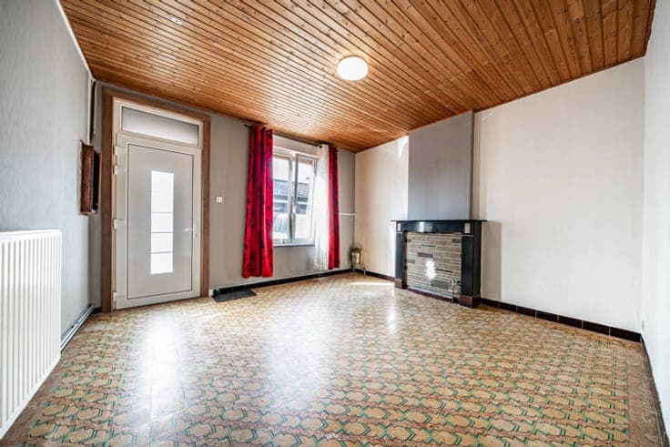 House in Dour