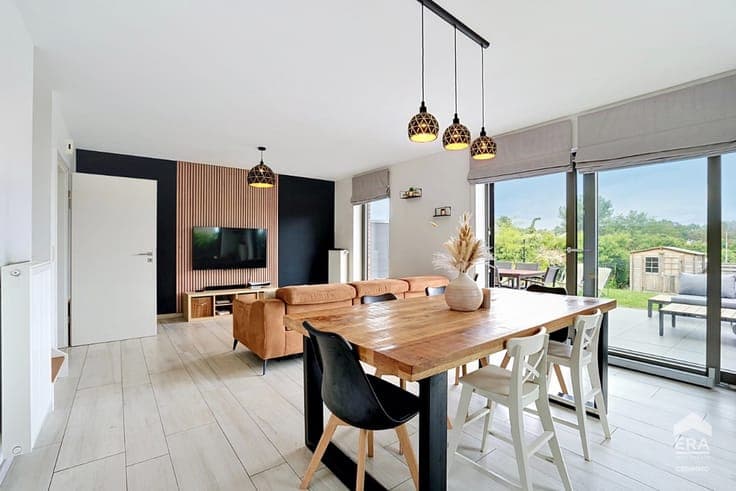 VISIT THIS PROPERTY ON SATURDAY 13/06 FROM 17H30 TO 18H30