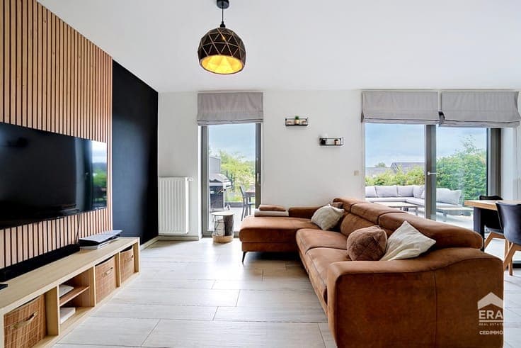 VISIT THIS PROPERTY ON SATURDAY 13/06 FROM 17H30 TO 18H30