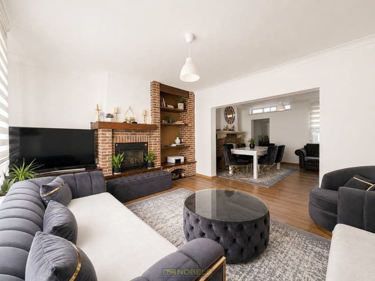 Te koop, instapklare, ruime woning met garage en tuin in ...