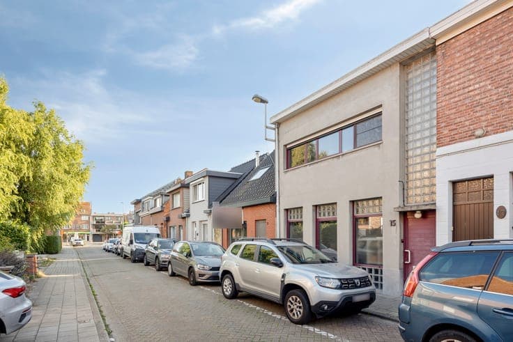 2 bedroom house for sale in the center of Kapellen!