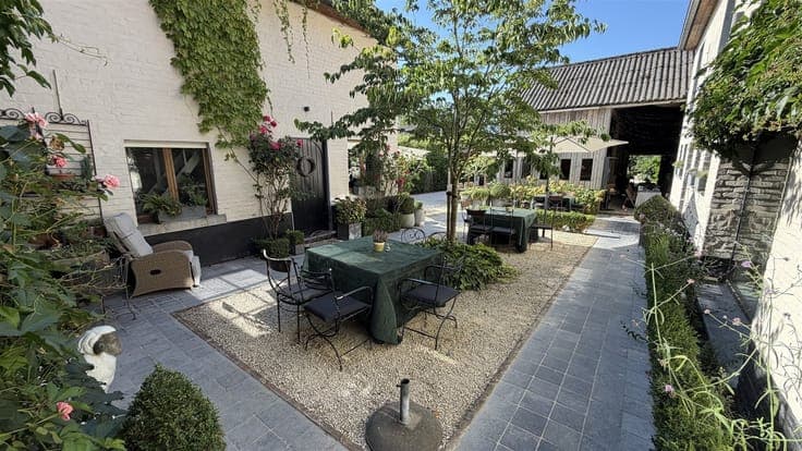 UNIQUE RURAL FARM ON 8,035 M² A DREAM FOR HORSE LOVERS, LARG