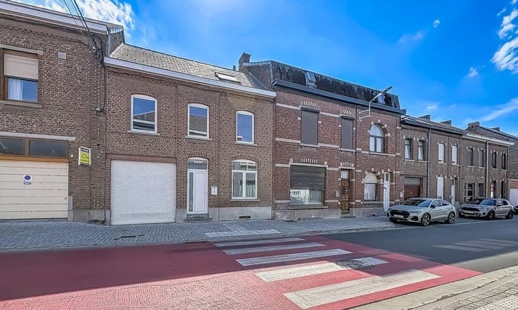 JOLIE MAISON 2F AVEC GRANDE ET AGREABLE PARCELLE DE JARDIN