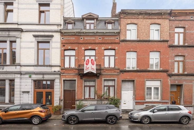 Spacious family home for sale in Molenbeek - Brussels at Tou