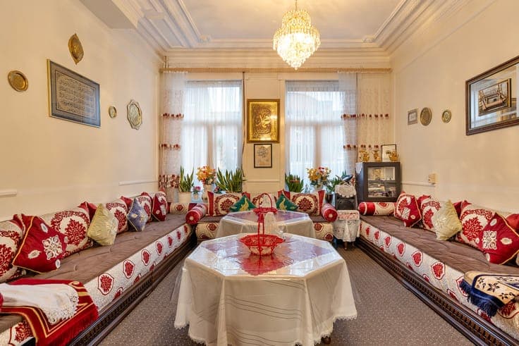 Spacious family home for sale in Molenbeek - Brussels at Tou