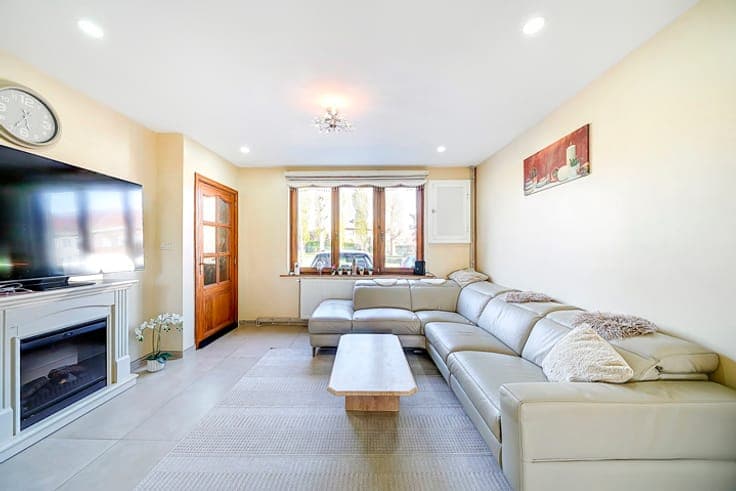 Spacieuse maison 4 chambres et bureau avec jardin