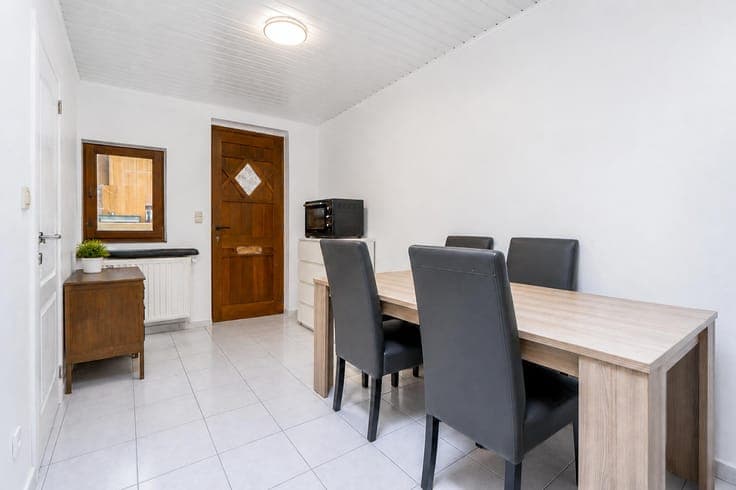 BELLE MAISON - 2CH - GARAGE - JARDIN - PEB D