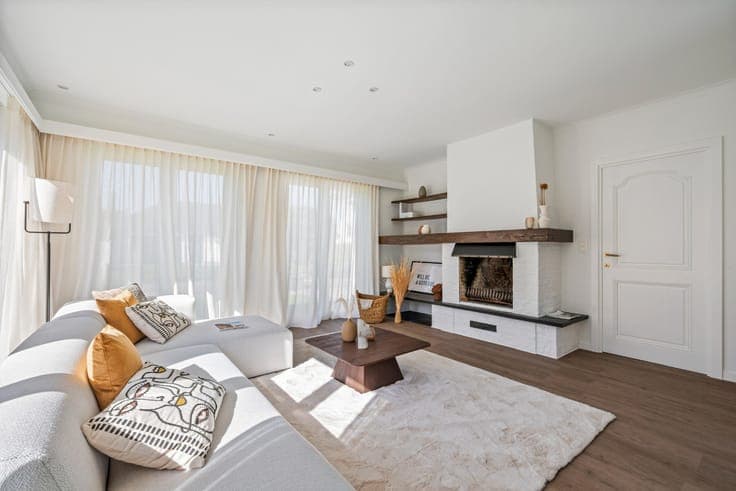 Turnkey single-storey open house with 3 bedrooms and garage