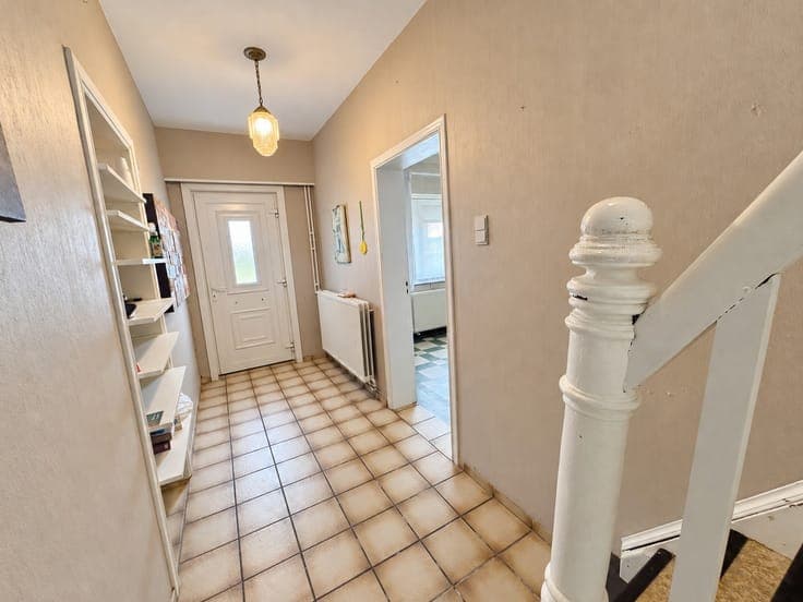 Verrassend ruime woning met vier slaapkamers, extra kamer...