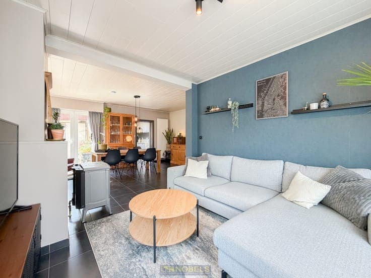 Te koop, Instapklare gezinswoning met trendy interieur en...