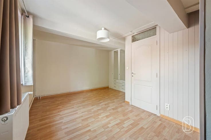 3-bedroom townhouse.