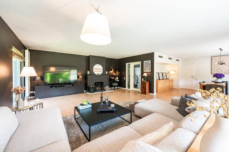 Wemmel – 5-bedroom villa with beautiful garden and terraces
