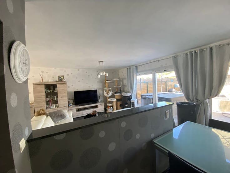 Instapklare woning met 3 slaapkamers, keuken, badkamer, t...