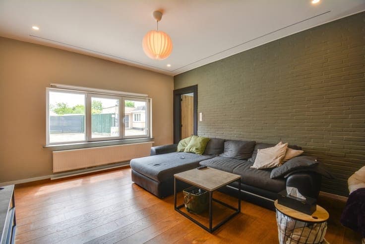 Ready to move in house with extension possibilities in Hofst